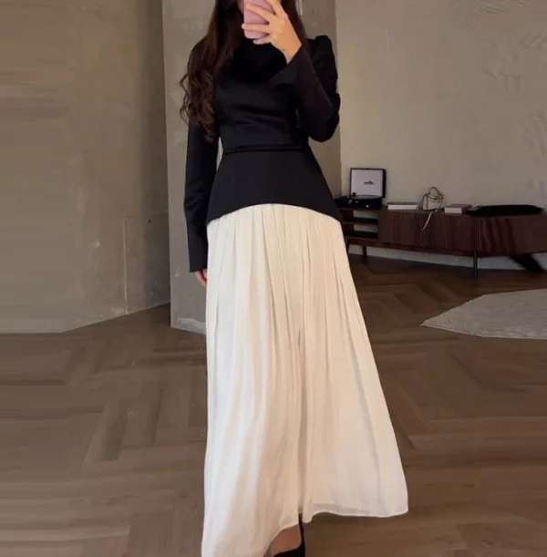 فستان نسائي بلون سادة موضة ربيع وصيف 2024 بقصة ضيقة وأكمام طويلة وتصميم لوحي بألوان متباينة فستان عالي الخصر بطيات